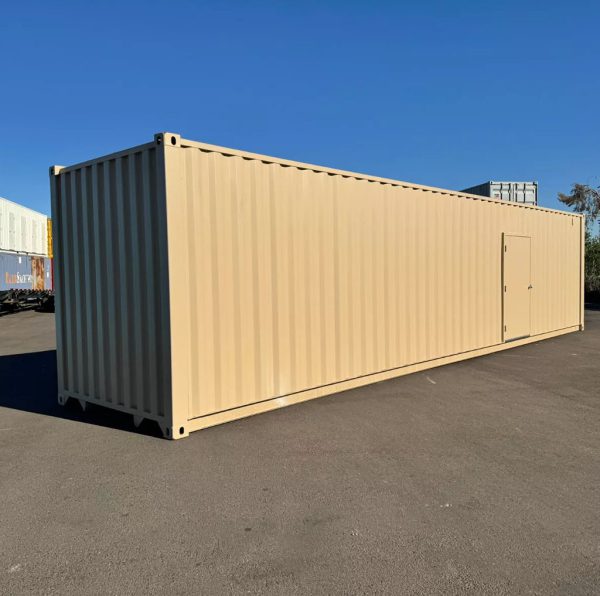 40ft shipping container with man door - Image 6